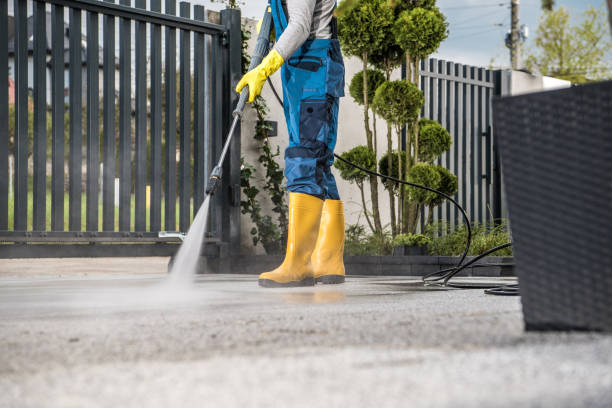 Professional Pressure Washing in Devine, TX